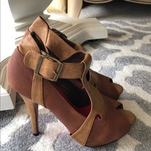 Women’s Platform High Heels size 8